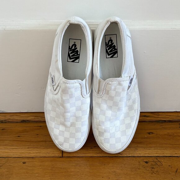 Vans Classic Slip-On Checkerboard Shoe | True White | Size 9 - Picture 2 of 3